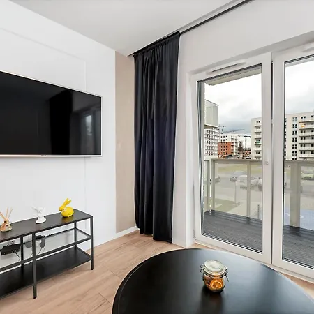 Apartment Lumina Bright Apart Park Stefana Skrzywana
