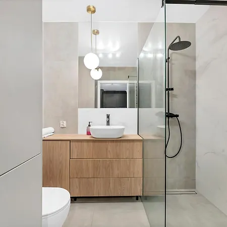 Lumina Bright Apart Park Stefana Skrzywana Apartment